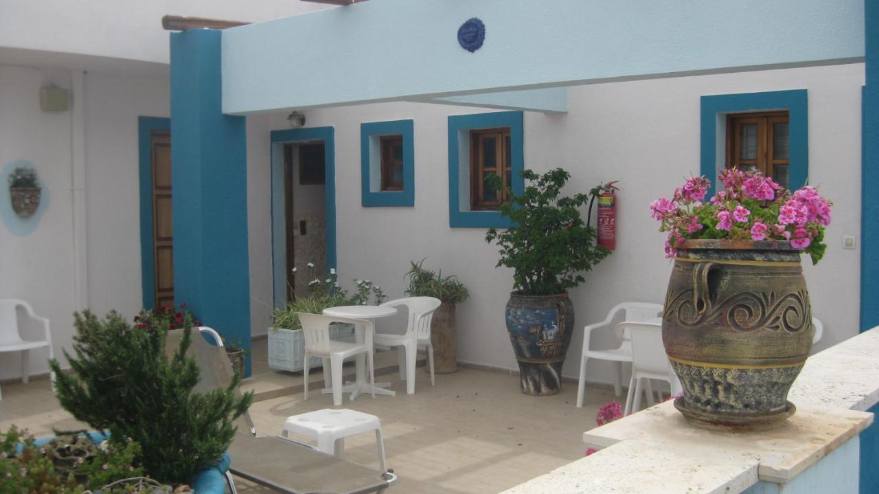 Theodora Aparthotel Makrýgialos Exterior foto